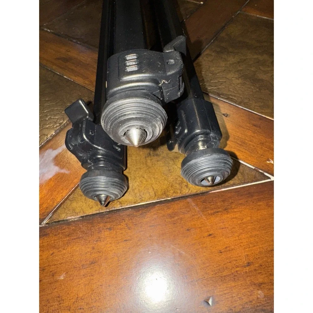 Quantaray Camera Video Tripod Black